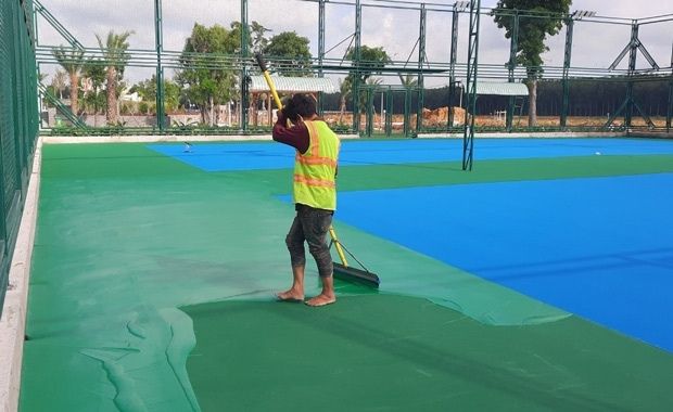 Thi Công Lớp Nền Và Bề Mặt Sân